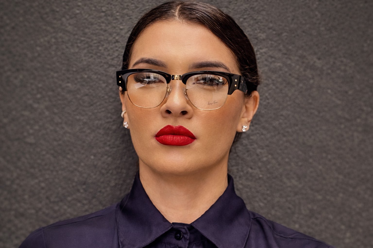 Óculos de grau meia-lua sofisticado — Ótica Anchieta